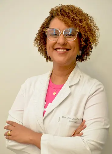 Dra. Ana Amélia de Almeida Viana - Corpo Clínico A Clínica da Mulher